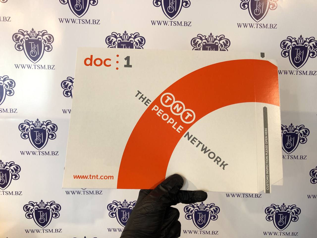 Доставка пакета документов из России для переезда в США